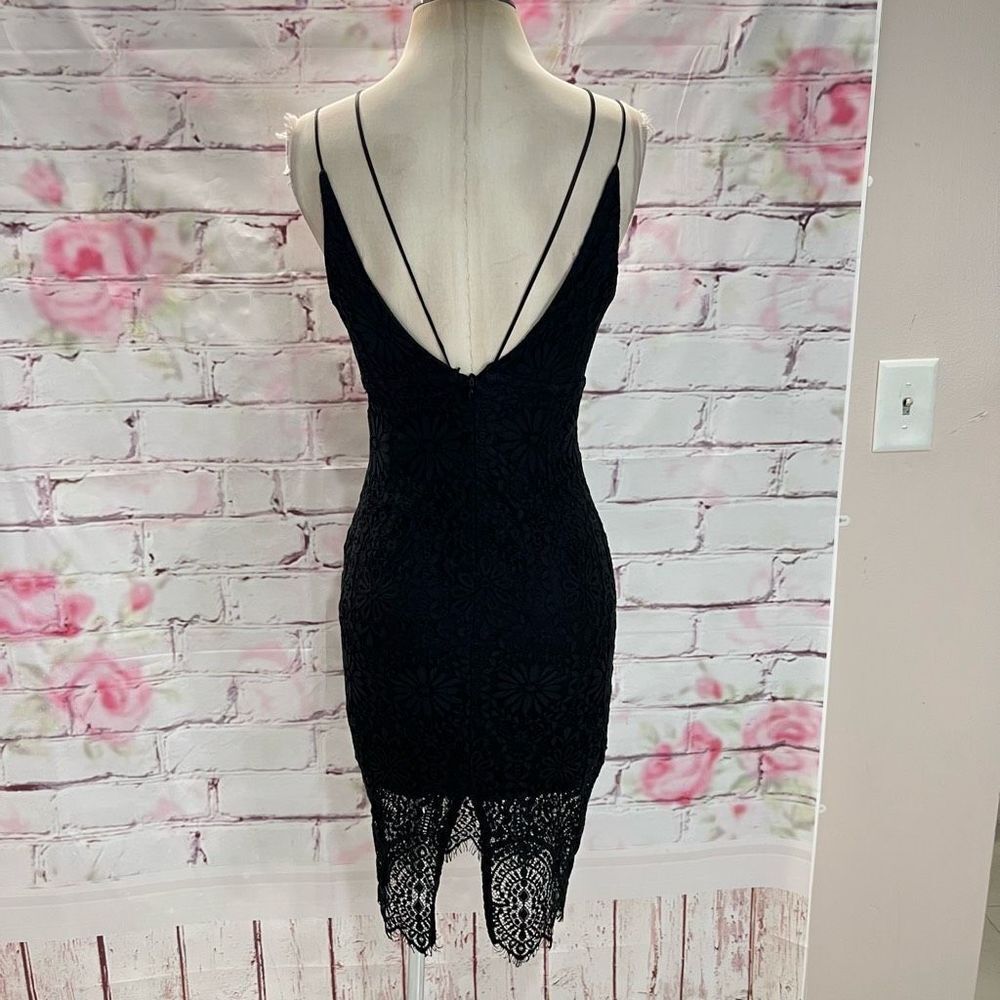 Bardot Women's Sleeveless Laced Floral Scallop Strappy Black Midi Dress Size 4 - Picture 9 of 14